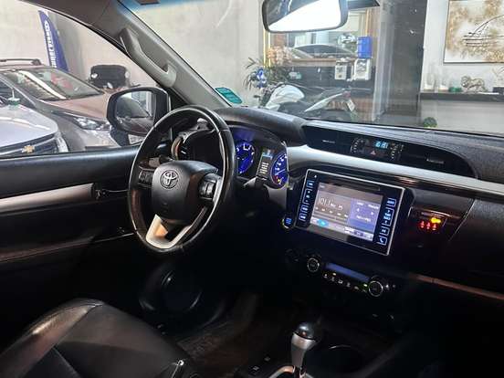 TOYOTA-HILUX-2.8 SRX 4X4 CD 16V DIESEL 4P AUTOMÁTICO TOYOTA-HILUX-2017