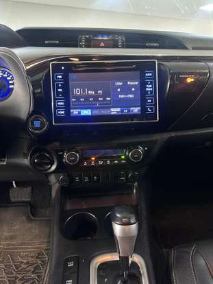 TOYOTA-HILUX-2.8 SRX 4X4 CD 16V DIESEL 4P AUTOMÁTICO TOYOTA-HILUX-2017
