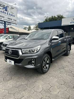 TOYOTA-HILUX-2019