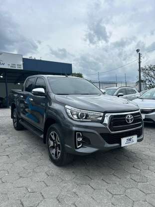 TOYOTA-HILUX-2019