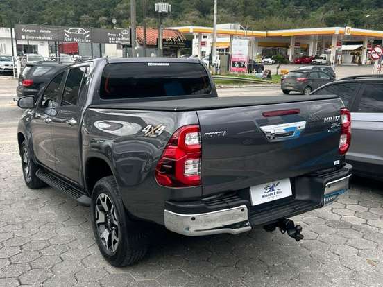 TOYOTA-HILUX-2.8 SRX 4X4 CD 16V DIESEL 4P AUTOMÁTICO TOYOTA-HILUX-2019