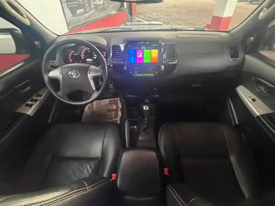 TOYOTA-HILUX-3.0 SRV TOP 4X4 CD 16V TURBO INTERCOOLER DIESEL 4P AUTOMÁTICO TOYOTA-HILUX-2014