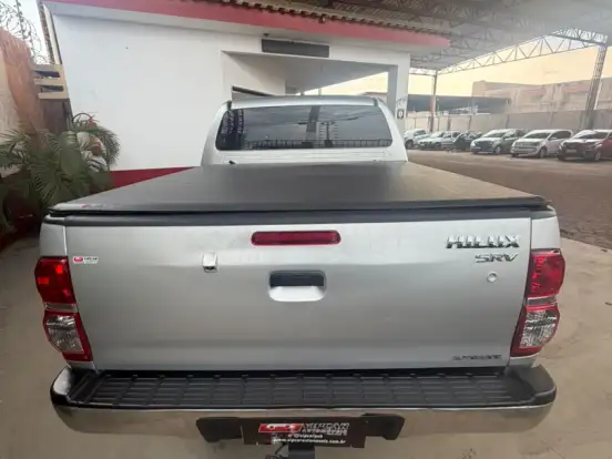 TOYOTA-HILUX-3.0 SRV TOP 4X4 CD 16V TURBO INTERCOOLER DIESEL 4P AUTOMÁTICO TOYOTA-HILUX-2014