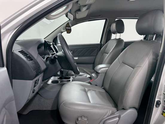 TOYOTA-HILUX-2009
