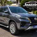 TOYOTA HILUX SW4 2.8 D-4D TURBO DIESEL SRX 7L 4X4 AUTOMÁTICO TOYOTA HILUX SW4 2.8 D-4D TURBO DIESEL SRX 7L 4X4 AUTOMÁTICO