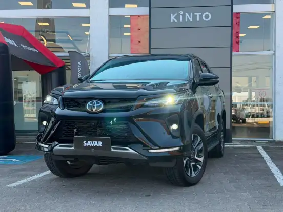 TOYOTA-HILUX SW4-2024