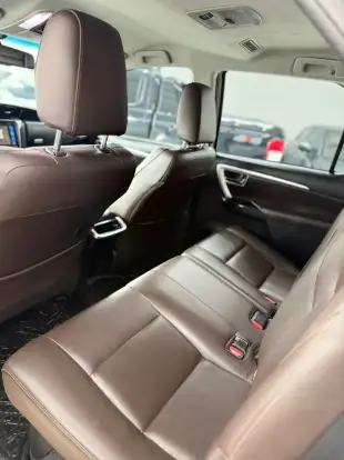 TOYOTA-HILUX SW4-2018