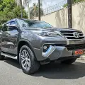 TOYOTA HILUX SW4 2.8 SRX 4X4 7 LUGARES 16V TURBO INTERCOOLER DIESEL 4P AUTOMÁTICO TOYOTA HILUX SW4 2.8 SRX 4X4 7 LUGARES 16V TURBO INTERCOOLER DIESEL 4P AUTOMÁTICO