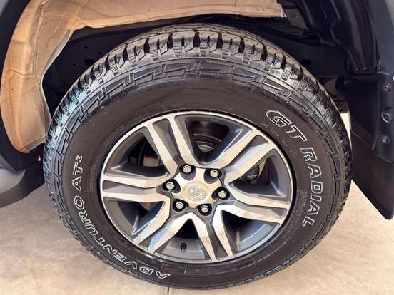 TOYOTA-HILUX SW4-2.7 SR 4X2 16V FLEX 4P AUTOMÁTICO TOYOTA-HILUX SW4-2020