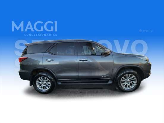 TOYOTA-HILUX SW4-2021