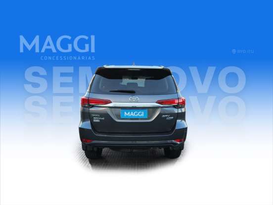 TOYOTA-HILUX SW4-2021