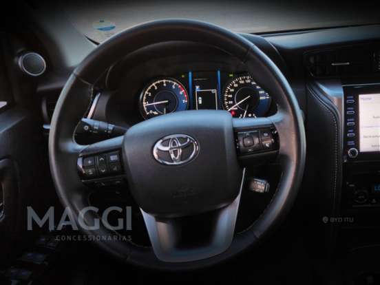 TOYOTA-HILUX SW4-2021