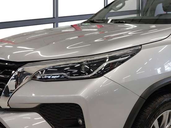 TOYOTA-HILUX SW4-2.8 D-4D TURBO DIESEL SRX 4X4 AUTOMÁTICO TOYOTA-HILUX SW4-2021
