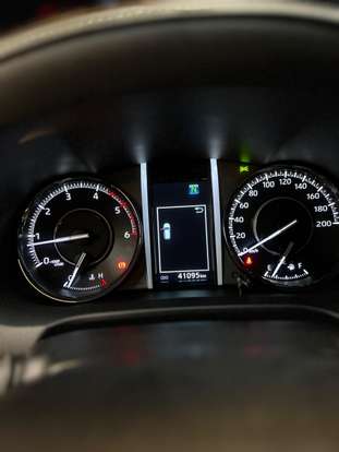 TOYOTA-HILUX SW4-2022