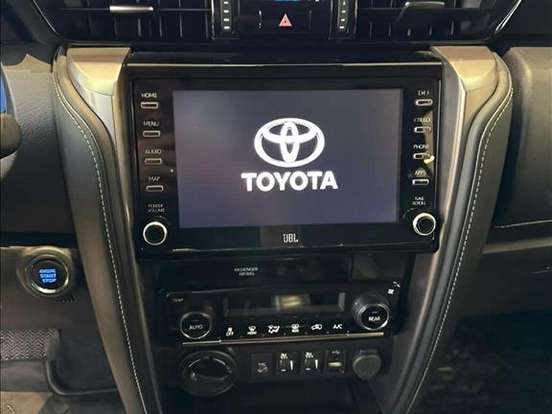 TOYOTA-HILUX SW4-2.8 D-4D TURBO DIESEL SRX 4X4 AUTOMÁTICO TOYOTA-HILUX SW4-2021