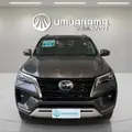 TOYOTA HILUX SW4 2.8 D-4D TURBO DIESEL SRX 4X4 AUTOMÁTICO TOYOTA HILUX SW4 2.8 D-4D TURBO DIESEL SRX 4X4 AUTOMÁTICO