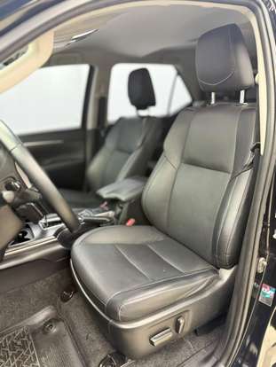 TOYOTA-HILUX SW4-2023