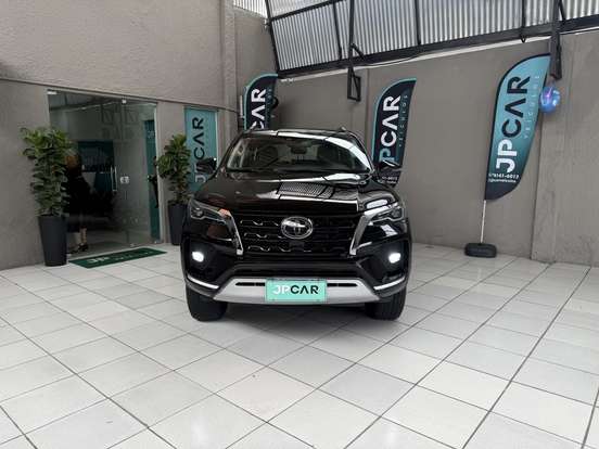 TOYOTA-HILUX SW4-2.8 D-4D TURBO DIESEL SRX 7L 4X4 AUTOMÁTICO TOYOTA-HILUX SW4-2021