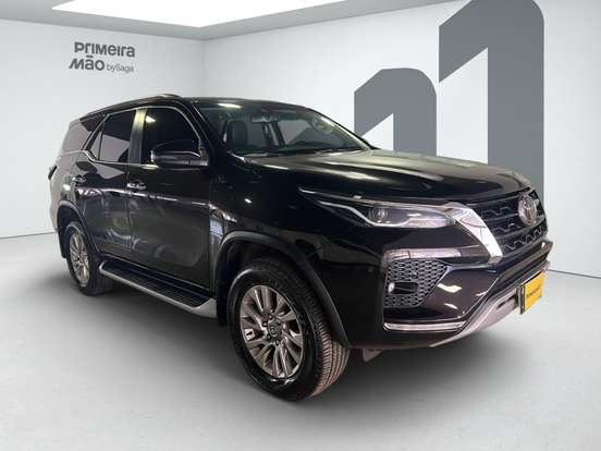 TOYOTA-HILUX SW4-2021