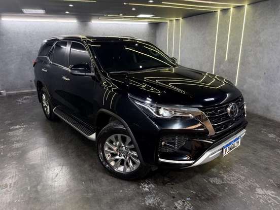TOYOTA-HILUX SW4-2.8 D-4D TURBO DIESEL SRX 7L 4X4 AUTOMÁTICO TOYOTA-HILUX SW4-2022