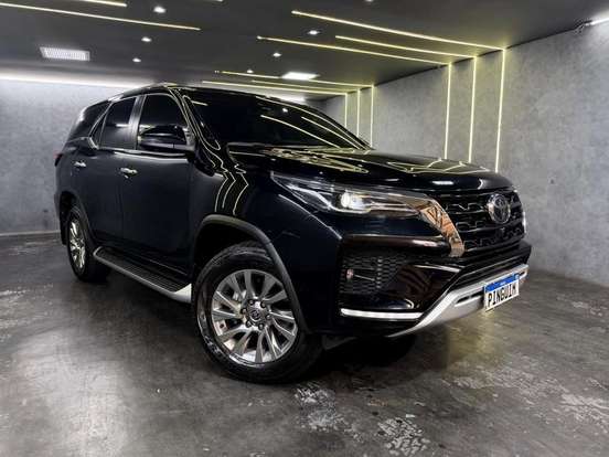 TOYOTA-HILUX SW4-2022