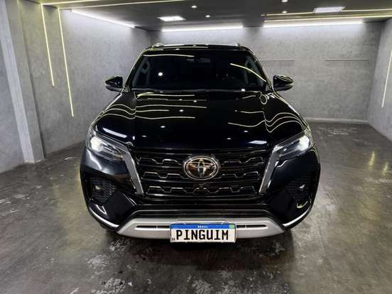 TOYOTA-HILUX SW4-2022