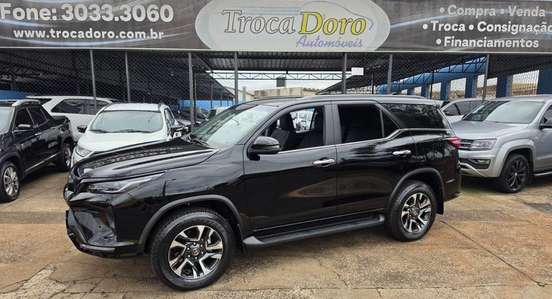 TOYOTA-HILUX SW4-2026