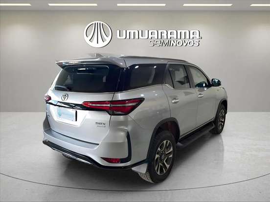 TOYOTA-HILUX SW4-2023