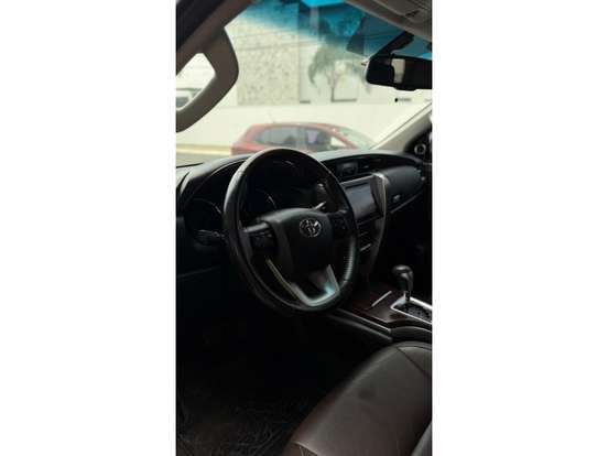 TOYOTA-HILUX SW4-2019