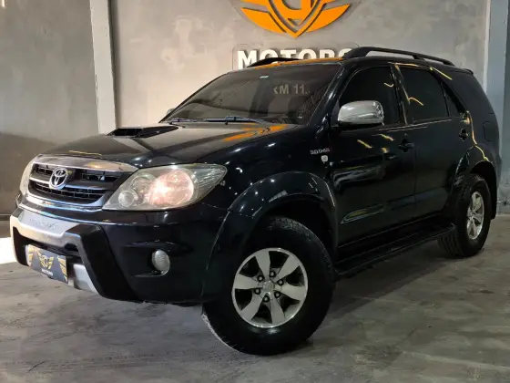 TOYOTA HILUX SW4 3.0 SRV 4X4 16V TURBO INTERCOOLER DIESEL 4P AUTOMÁTICO