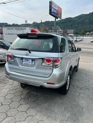 TOYOTA-HILUX SW4-3.0 SRV 4X4 16V TURBO INTERCOOLER DIESEL 4P MANUAL TOYOTA-HILUX SW4-2012