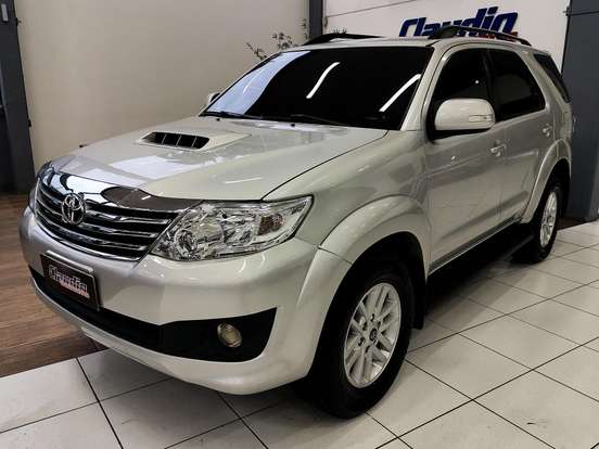 TOYOTA-HILUX SW4-3.0 SRV 4X4 16V TURBO INTERCOOLER DIESEL 4P MANUAL TOYOTA-HILUX SW4-2012