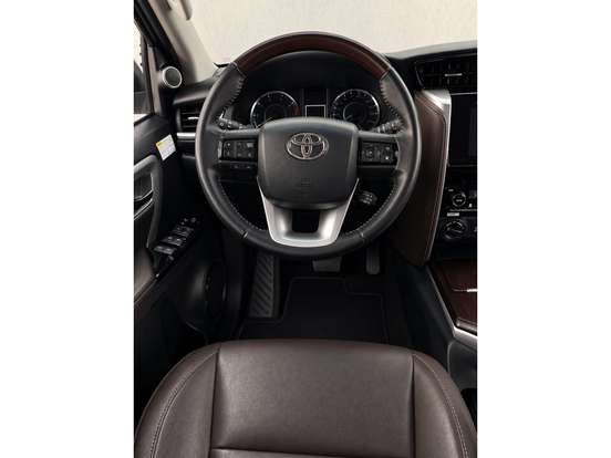 TOYOTA-HILUX SW4-4.0 SRX 4X4 7 LUGARES V6 24V GASOLINA 4P AUTOMÁTICO TOYOTA-HILUX SW4-2016
