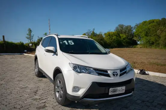 TOYOTA-RAV4-2015