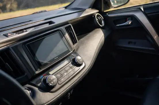 TOYOTA-RAV4-2015