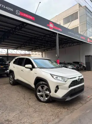 TOYOTA-RAV4-2020