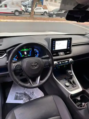 TOYOTA-RAV4-2020