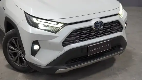 TOYOTA-RAV4-2024