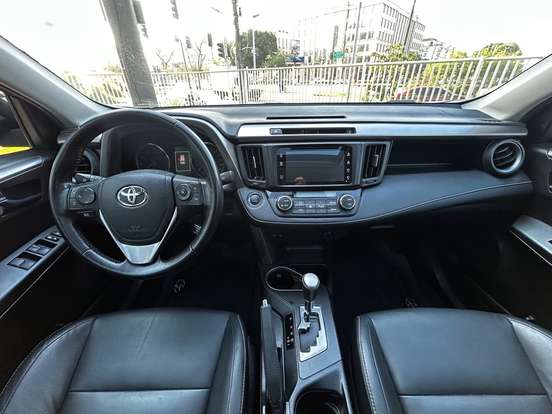 TOYOTA-RAV4-2.0 TOP 4X2 16V GASOLINA 4P AUTOMÁTICO TOYOTA-RAV4-2018
