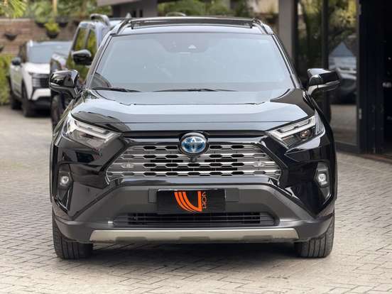 TOYOTA-RAV4-2023