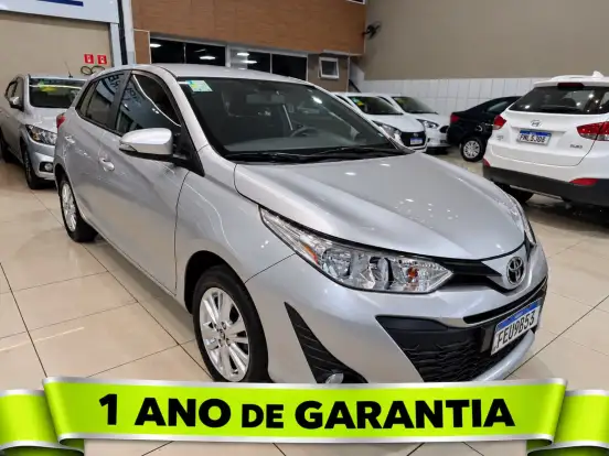 TOYOTA-YARIS-2019