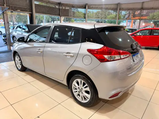 TOYOTA-YARIS-1.3 16V FLEX XL MULTIDRIVE TOYOTA-YARIS-2019