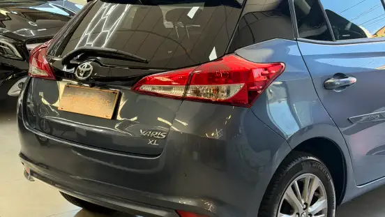 TOYOTA-YARIS-2021