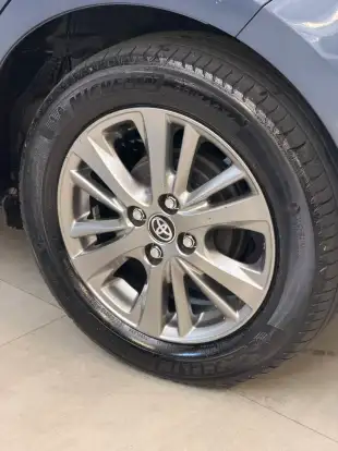 TOYOTA-YARIS-2021