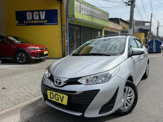 TOYOTA YARIS 1.5 16V FLEX SEDAN XL LIVE MULTIDRIVE
