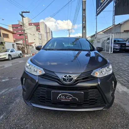 TOYOTA-YARIS-2024