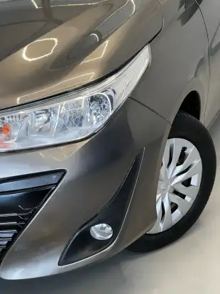TOYOTA-YARIS-2019