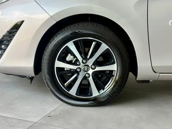 TOYOTA-YARIS-1.5 16V FLEX XS MULTIDRIVE TOYOTA-YARIS-2019