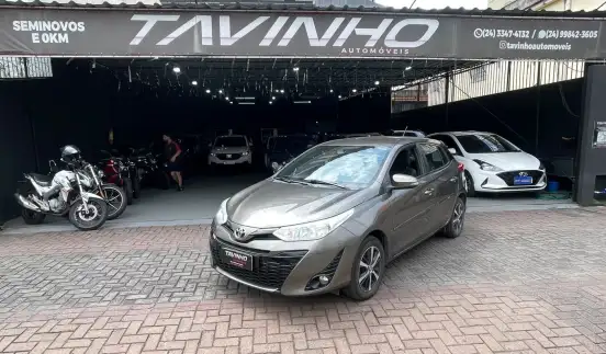 TOYOTA-YARIS-2018