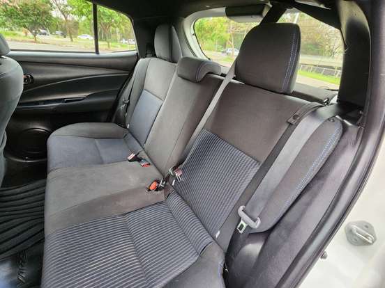 TOYOTA-YARIS-2020